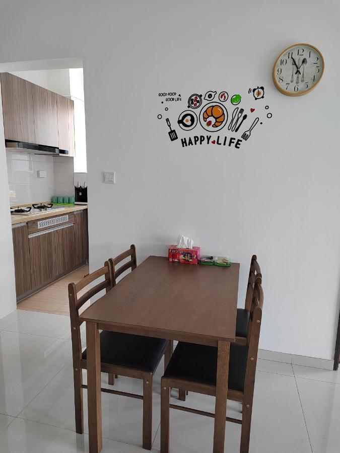 Central Park Homestay Johor Bahru Exteriör bild